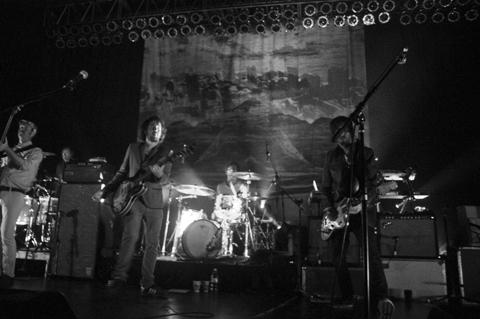 broken social scene 18