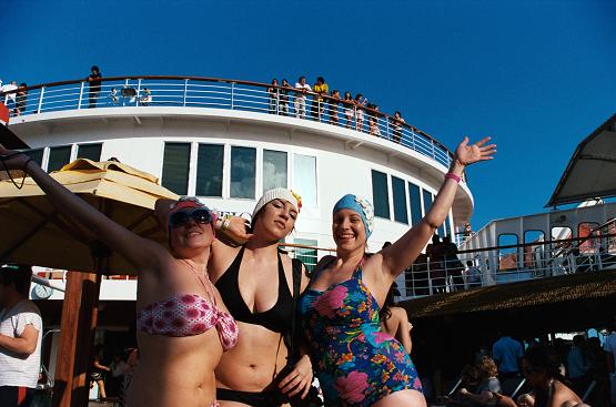 bruisecruiseladies.jpg