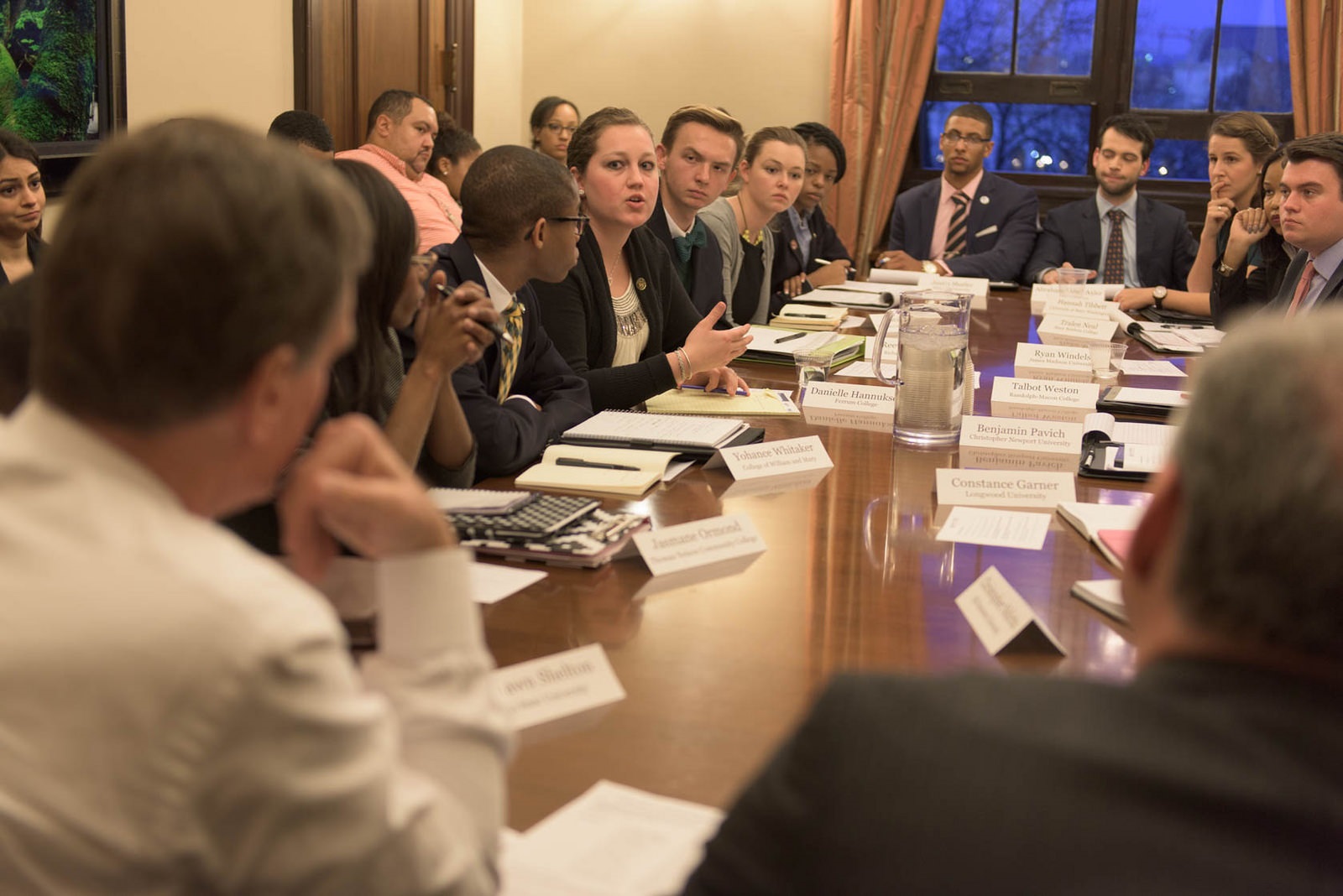 Sens. Kaine and Warner hold roundtable discussion on Higher Ed