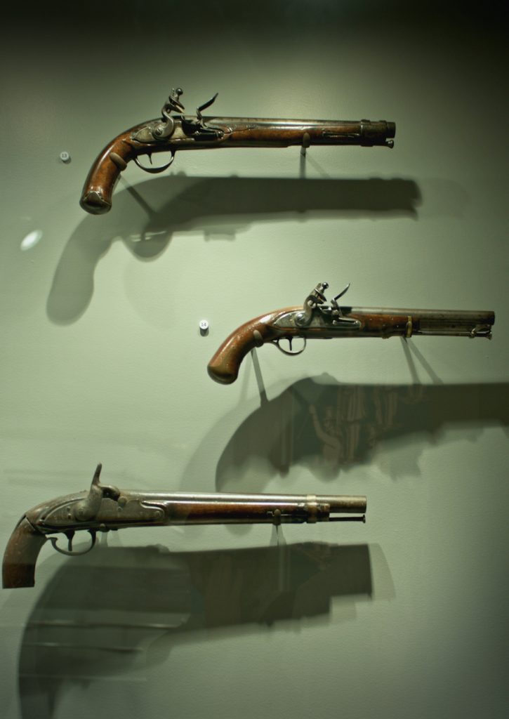 flint-lock_pistols.jpg