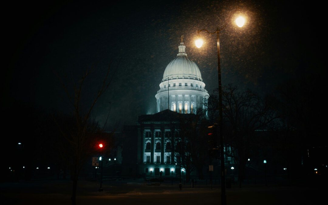 Kaine Supports, Warner Rejects Deal to End Government Shutdown 