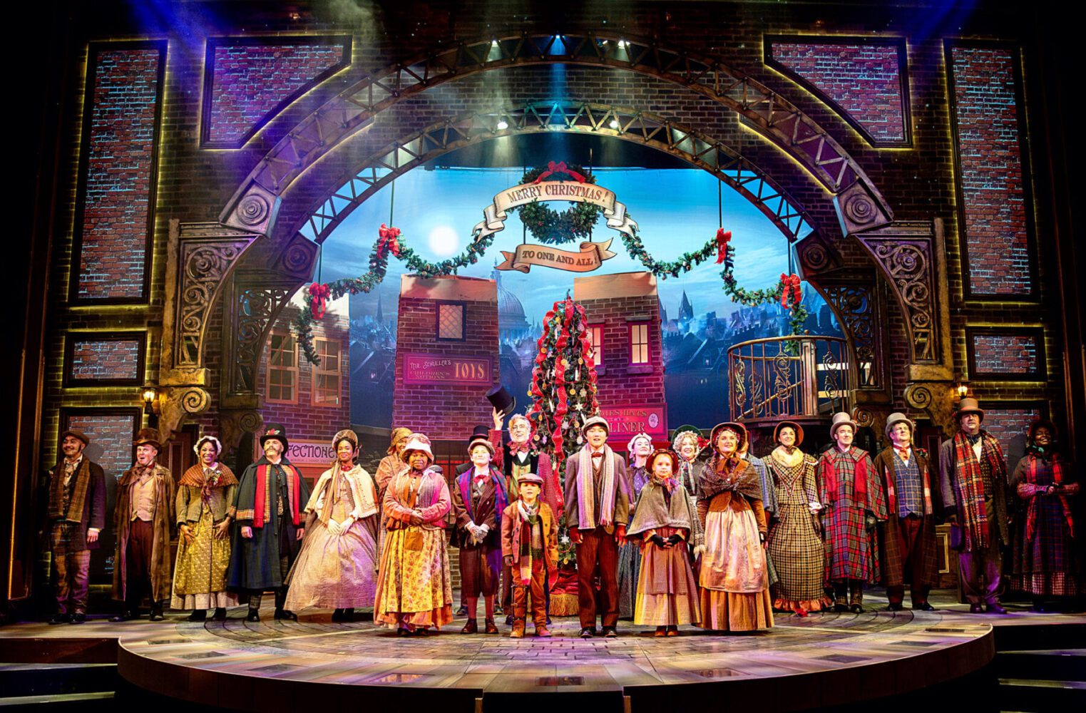 A Christmas Carol at VA Rep review_Chrisitan Detres_photo Aaron Sutten_RVA Magazine 2025-3 A-Christmas-Carol-at-VA-Rep-review_Chrisitan-Detres_photo-Aaron-Sutten_RVA-Magazine-2025