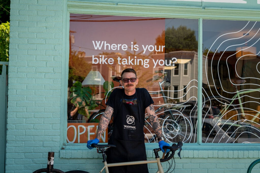 Field Trip Bike Shop_Интервью Джоэла Алфорда и фотографии Р. Энтони Харриса_Журнал RVA 2026