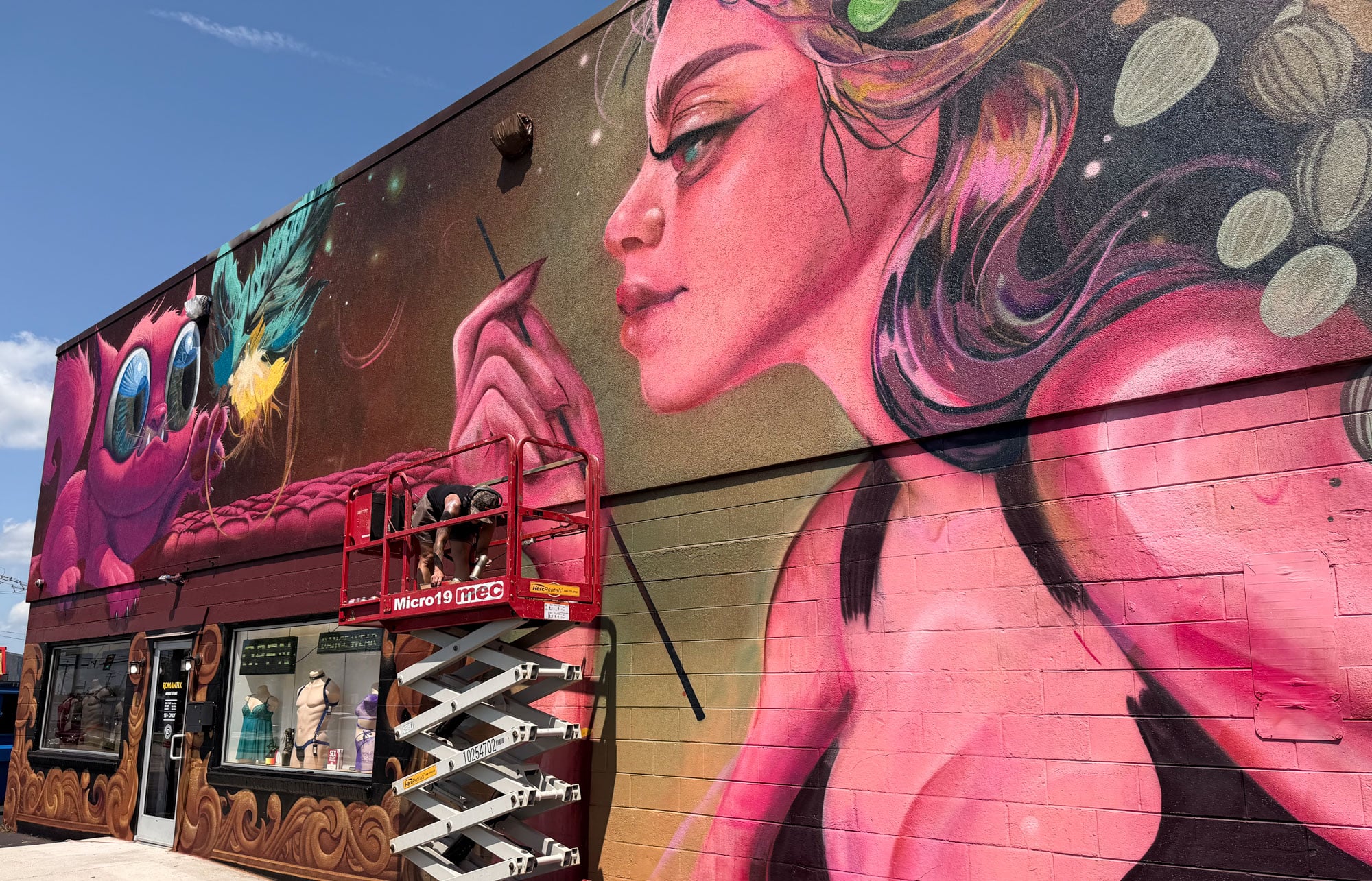 Jesse-Smith_Tatiana-Suarez-Romantix-mural_by-R-Anthony-Harris_RVA-Magazine-2026