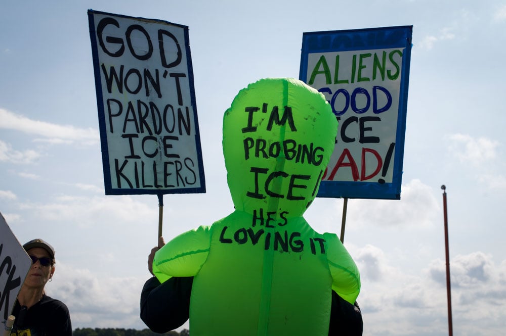 Richmond-Airport-ICE-Protest-September-2026_by-R-Anthony-Harris_RVA-Magazine-2026